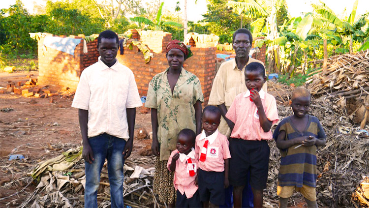 Mmande and his family